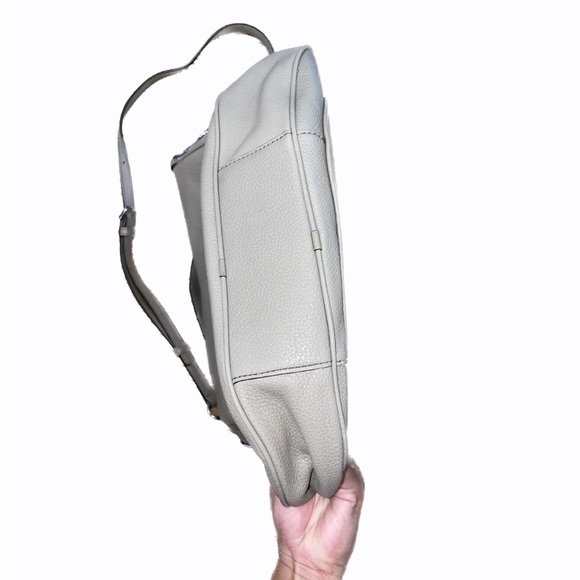 Marc Jacobs Empire City Hobo - Picture 4 of 5